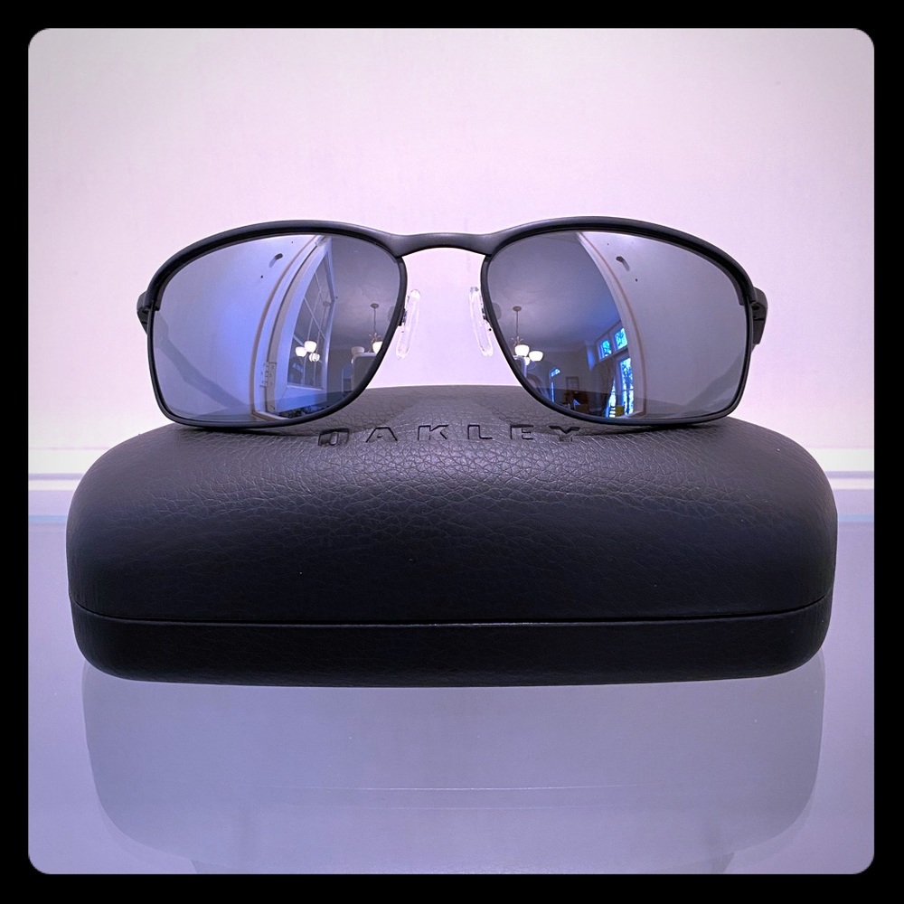 Oakley Conductor 8 Polarized Sunglasses